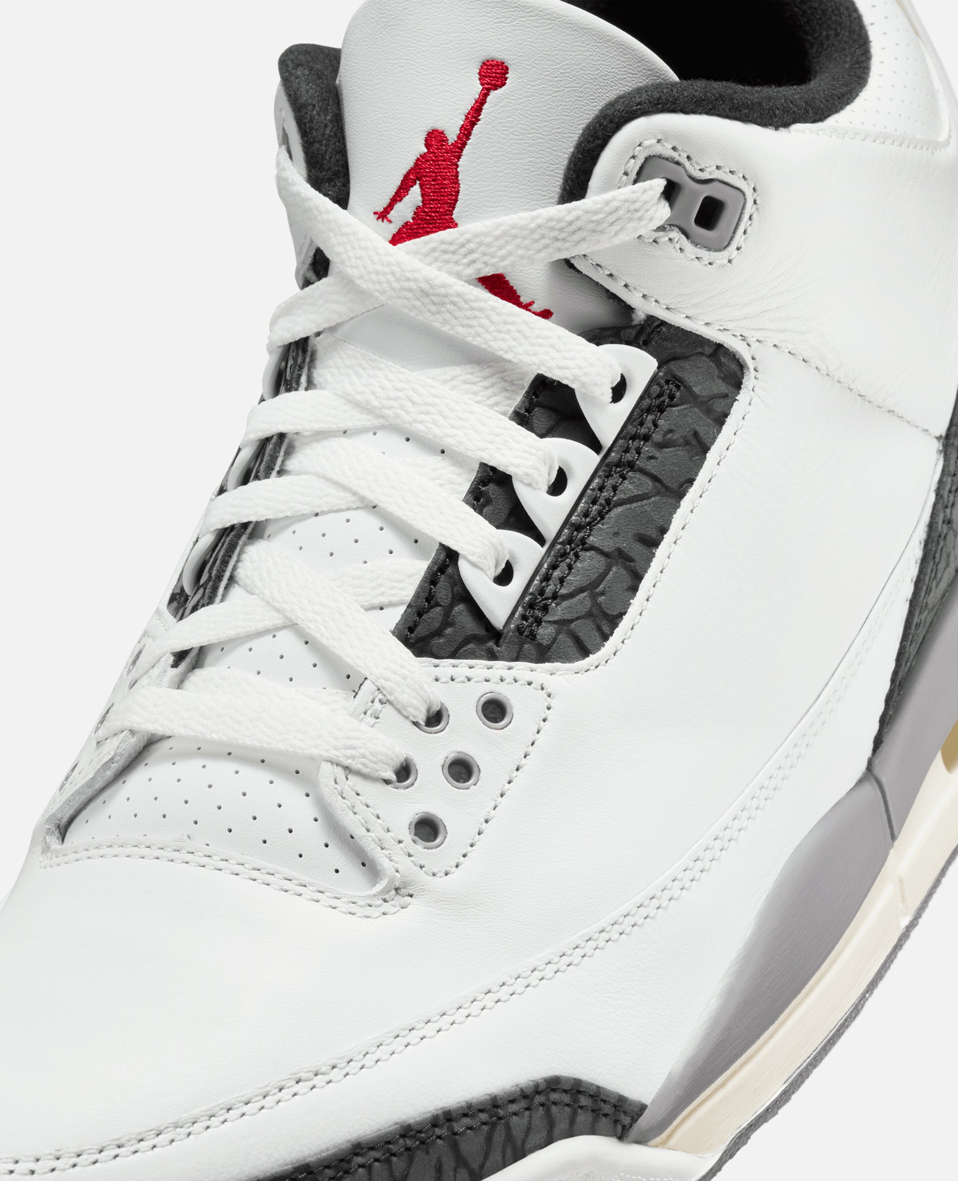 Air Jordan 3 Retro