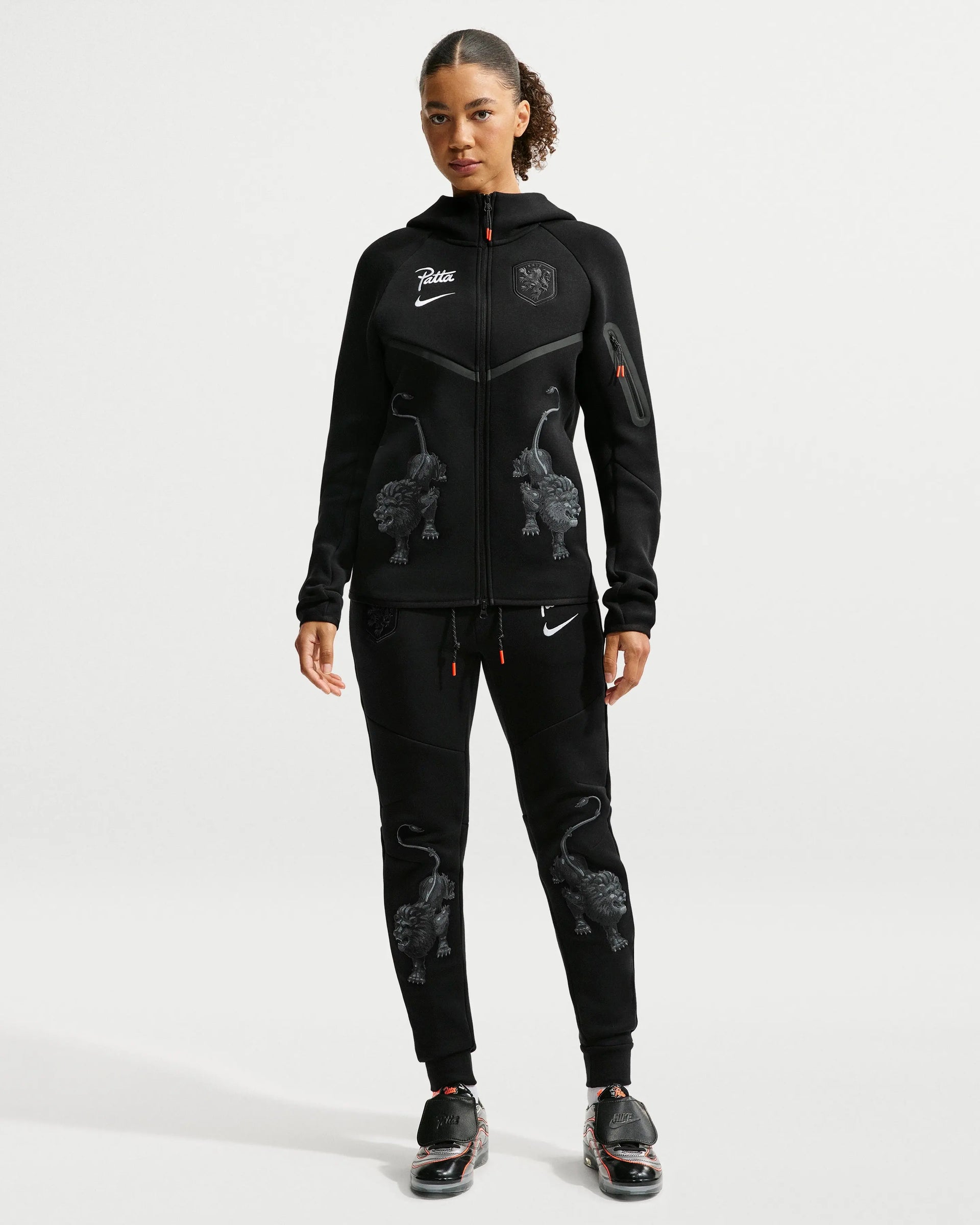 Patta x Nike KNVB Tech Fleece Jogger (Black/White) Nike